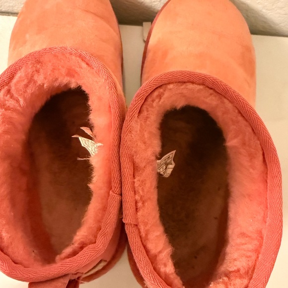 WOMEN'S CLASSIC ULTRA MINI BOOT (please read) - Picture 4 of 10